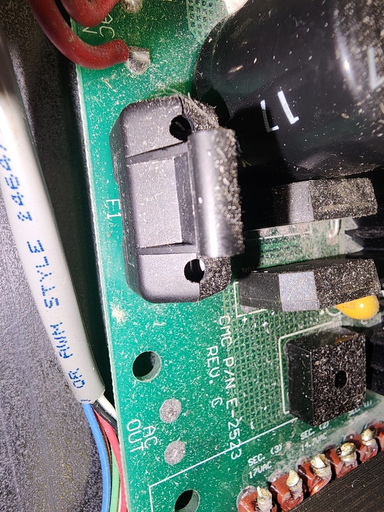 Challenge E-2523 Multiple DC Power Supply
