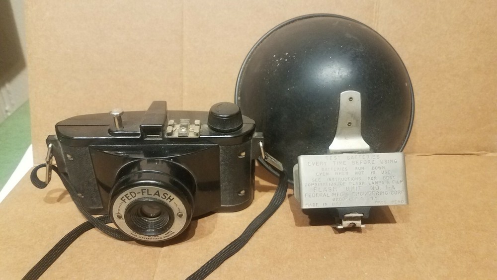 Fed-Flash Type A Shutter Camera Federal Mfg & Engineering Corp