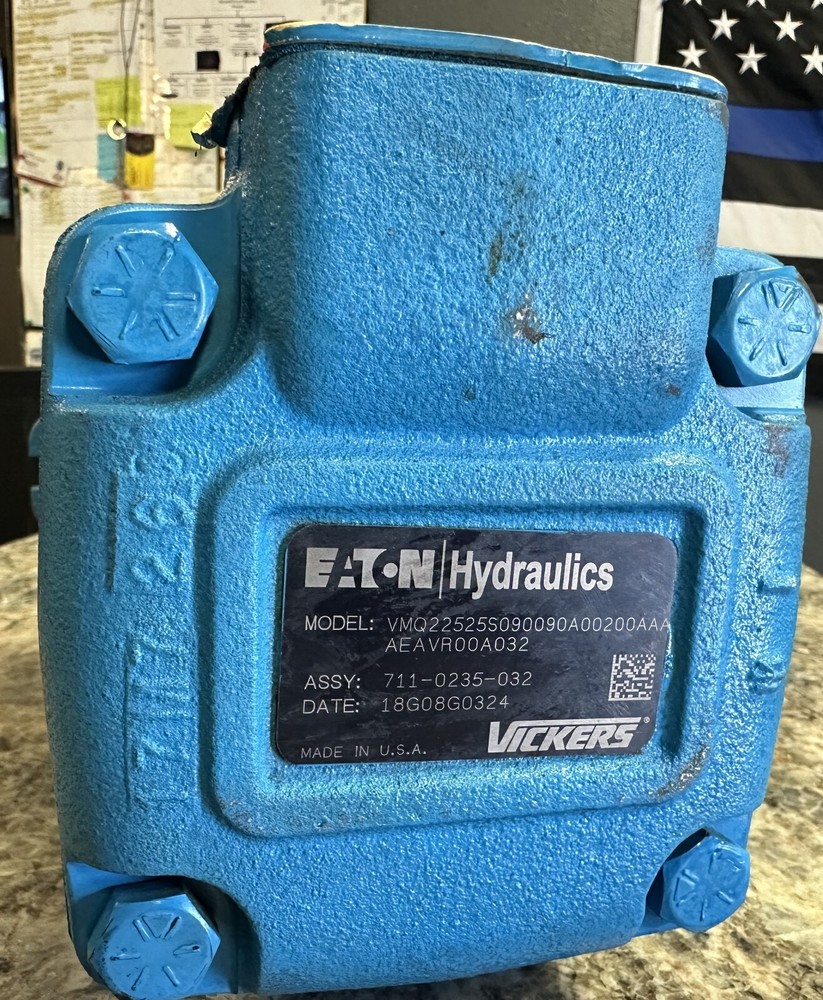 VQM22525S090090A00200AAAAEAVR00A032, Vickers, Hydraulic Double Vane Pump