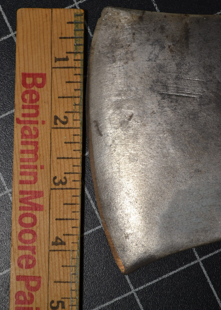 CRAFTSMAN - SINGLE BIT AXE WTH ORIGINAL HANDLE - VERY GOOD CONDITION