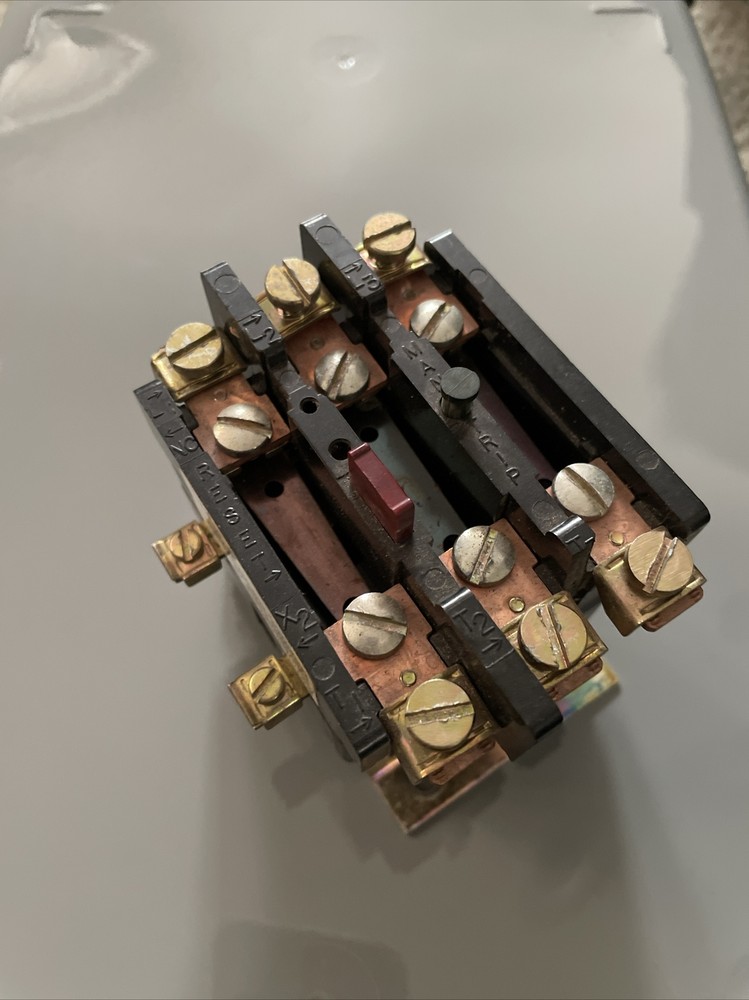 FURNAS 48DC37AA4 Overload Relay Switch 600 VAC MAX