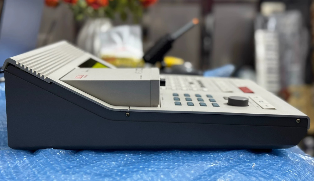 1pcs Akai ASQ-10 sequencer