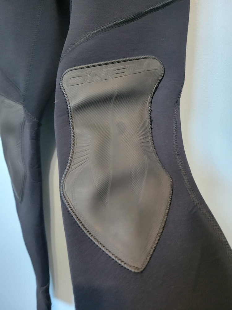 O'Neill Heat 4:3 Code Red Blackout Zip Mens Wetsuit S