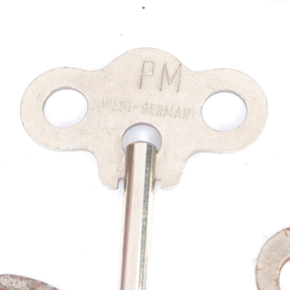 Clock Keys - 5 Assorted Sizes - RC847