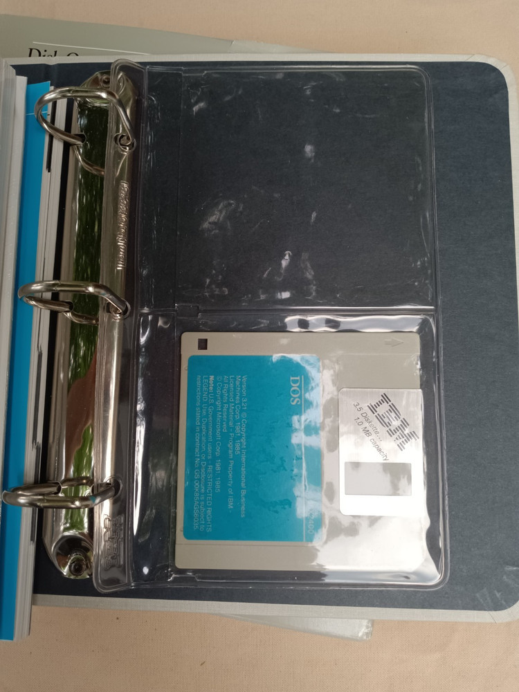IBM Disk Operating System 3.20 3.5" looks unused!