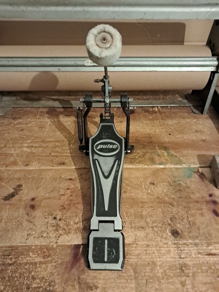 Pulse Single Chain Kick Drum Pedal Wih Clamp.