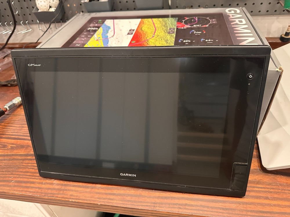 Garmin GPSmap 7616 16″ Chartplotter + Suncover ✅ Tested/Updated