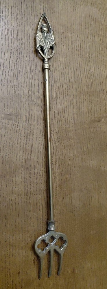 Vintage Scottish Thistle Solid Brass Toasting Fork 17 Inches