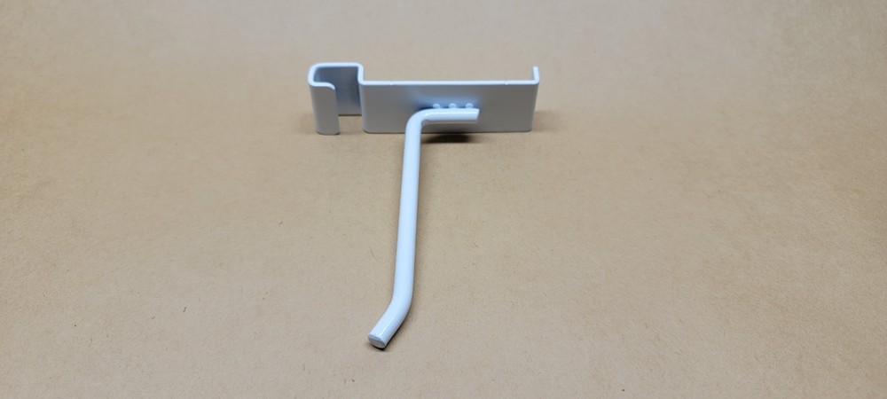 (LOT OF 100) 4" GridWall Hooks