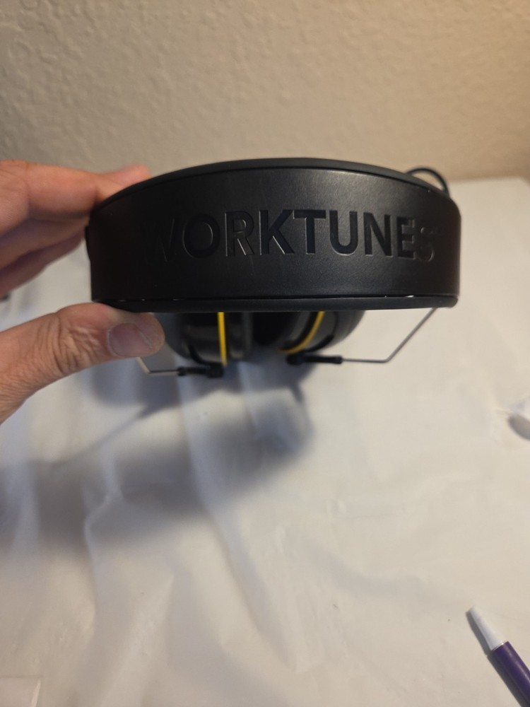 3M Worktunes Wireless Hearing Protector Bluetooth - 90543H1-DC-PS READ
