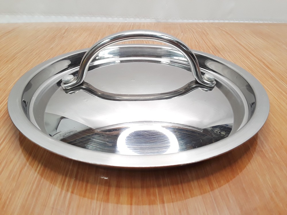 Staineless Steel Replacement Round Lid Medium Pots. Pre-owned.