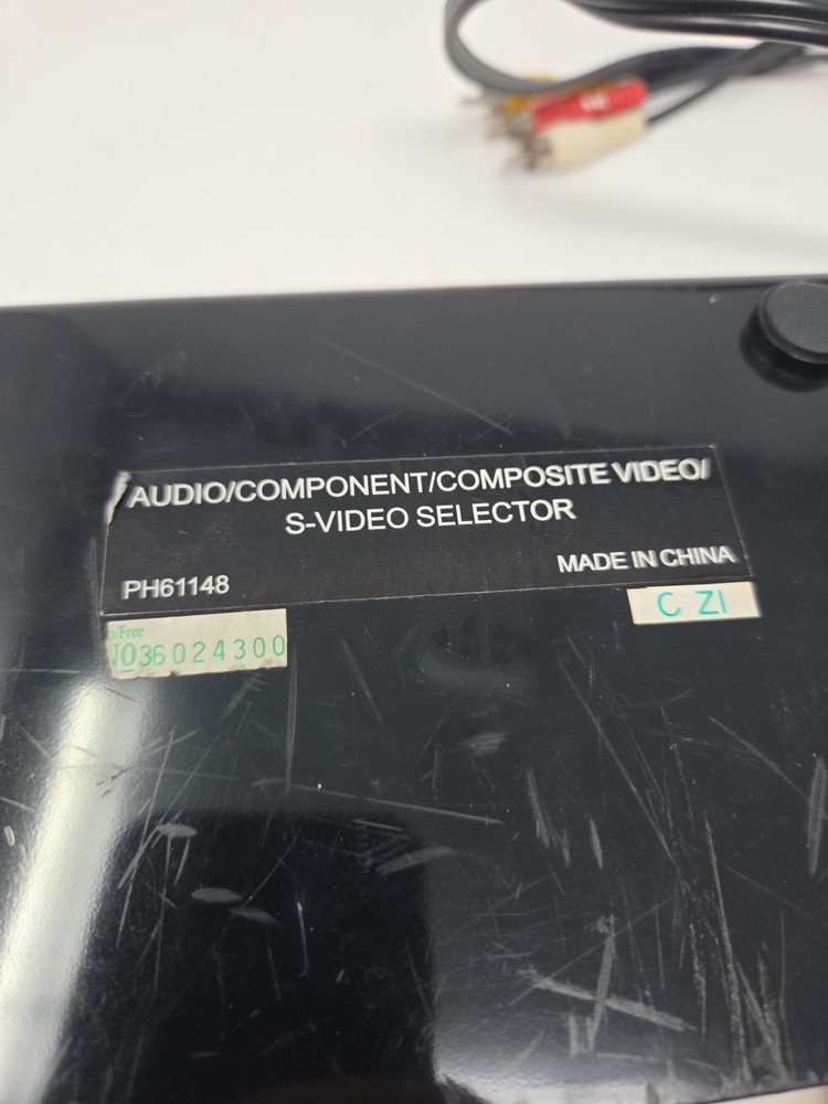Philips PH61148, A/V Audio/Video 4 Channel Selector Untested