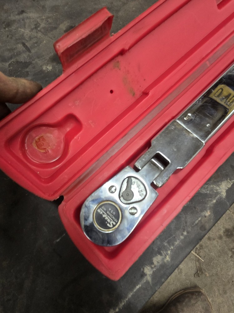 Snap-on Click-Type Adjustable Ratcheting Torque Wrench with Case