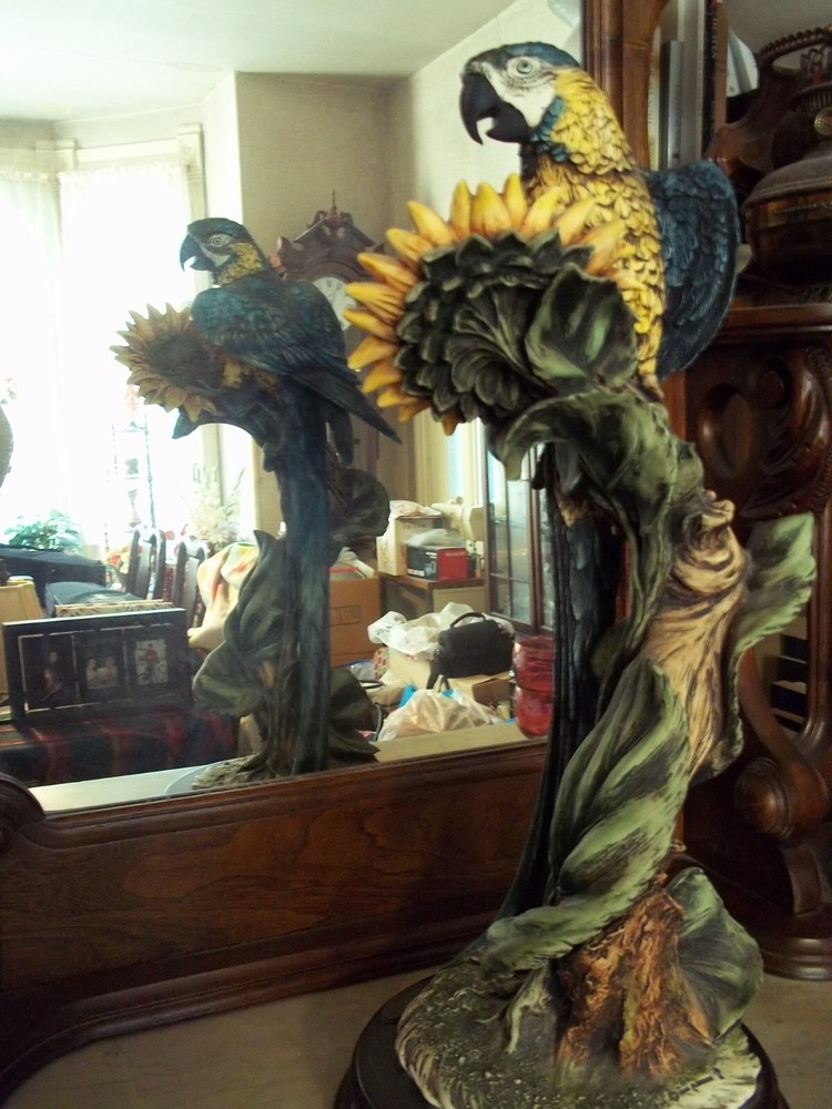 Majestic Blue Macaw limited-edition Sculpture