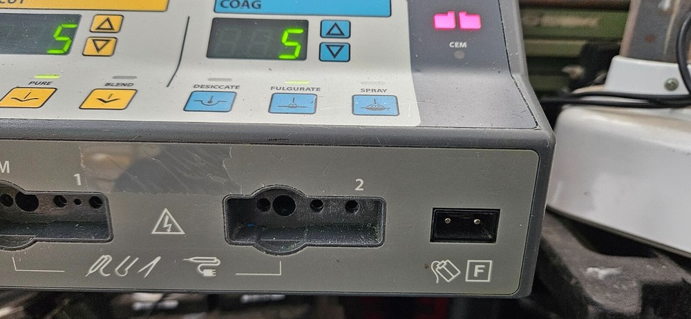 ValleyLab Force FX-8C, complete with Monopolar & Bipolar Footswitch