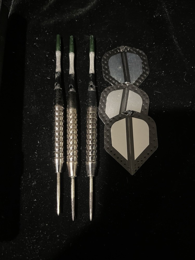 VINTAGE HALEX SILVER DARTS W/ CASE