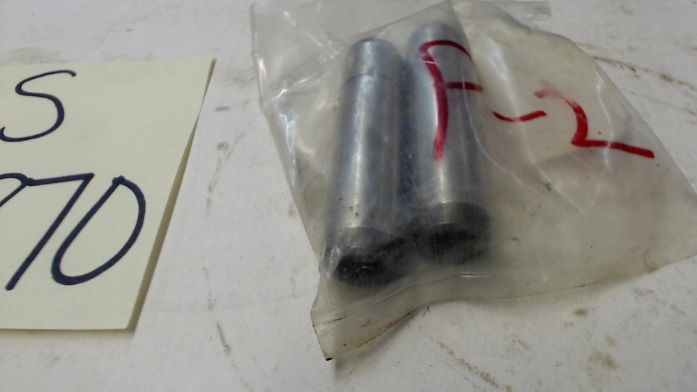 TX16948 Valve Guide LOT OF 2