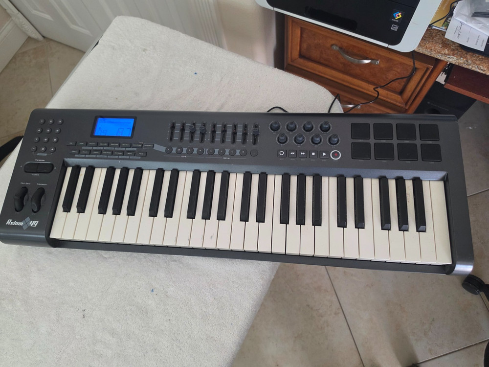 M-Audio Axiom 49 Key USB MIDI Keyboard Controller 2000s- Black