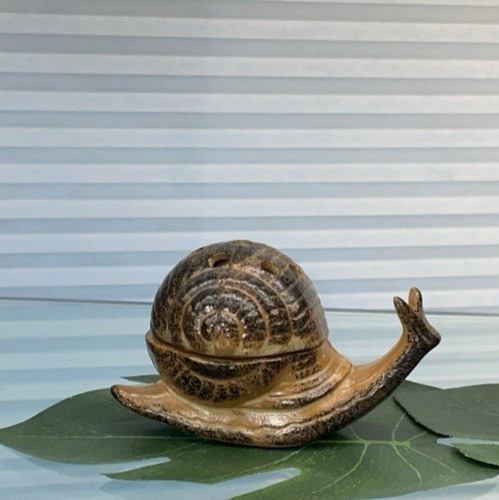 VTG...INCENSE HOLDERS CERAMIC LIDDED SNAIL 2.25" TALL