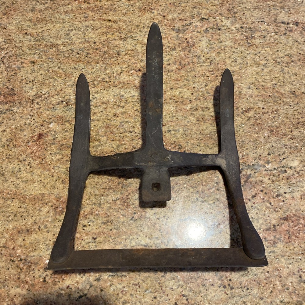 Pitch Fork Rusty Rustic no handle Original Vintage Primitive Metal 9” X 10.5”