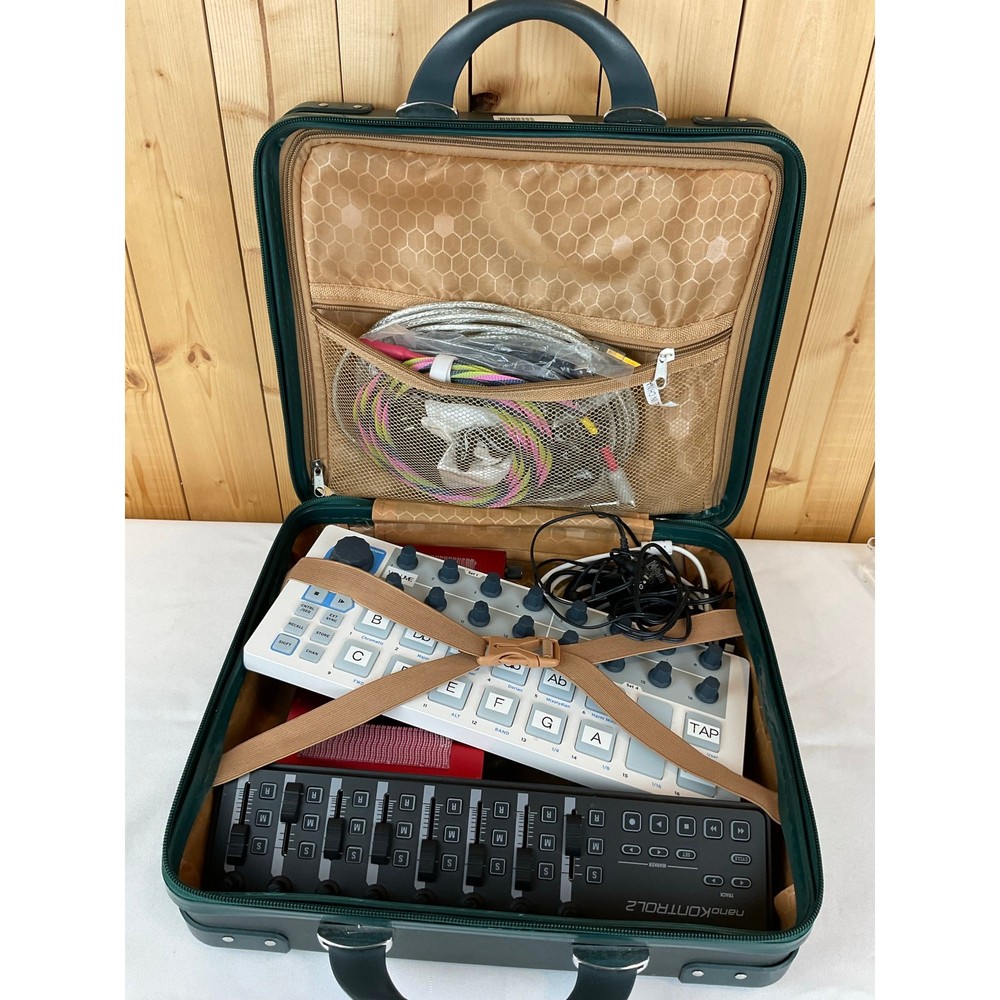 Electronic Production Portable DJ Set Up