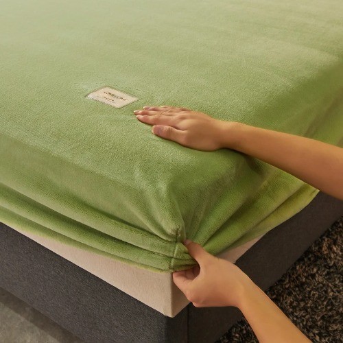 Soft Thick Velvet Fitted Sheet Non Slip Mattress Cover Protector Bed Sheet