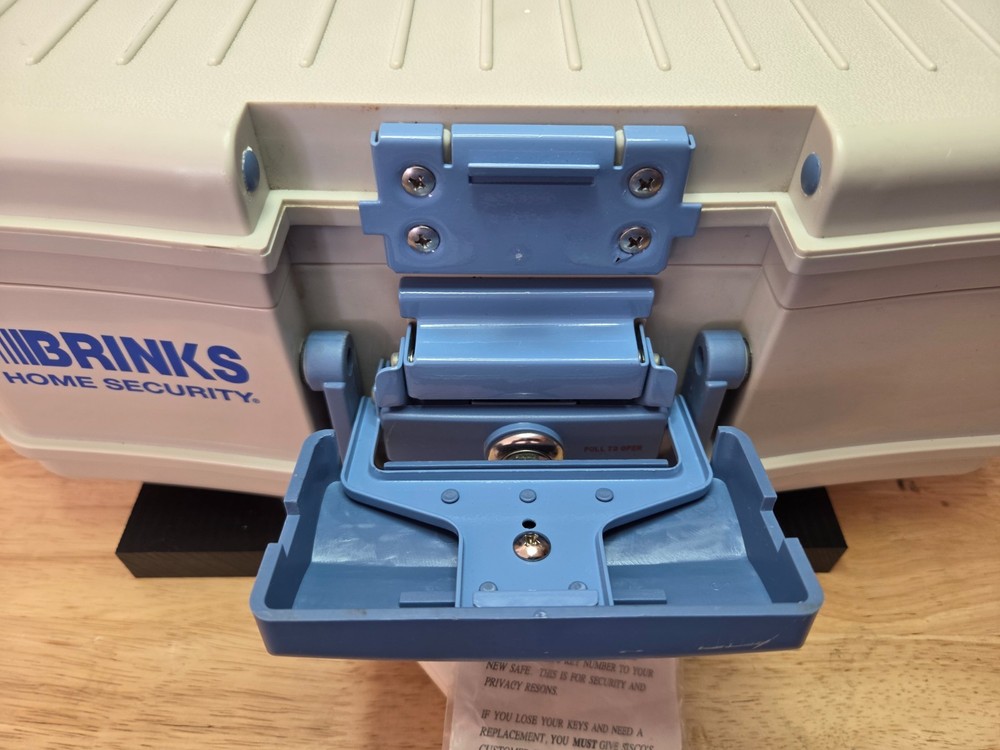 Brinks Home Security Beige-Blue Lock Box Fire Safe, Class 350 w/2 Keys