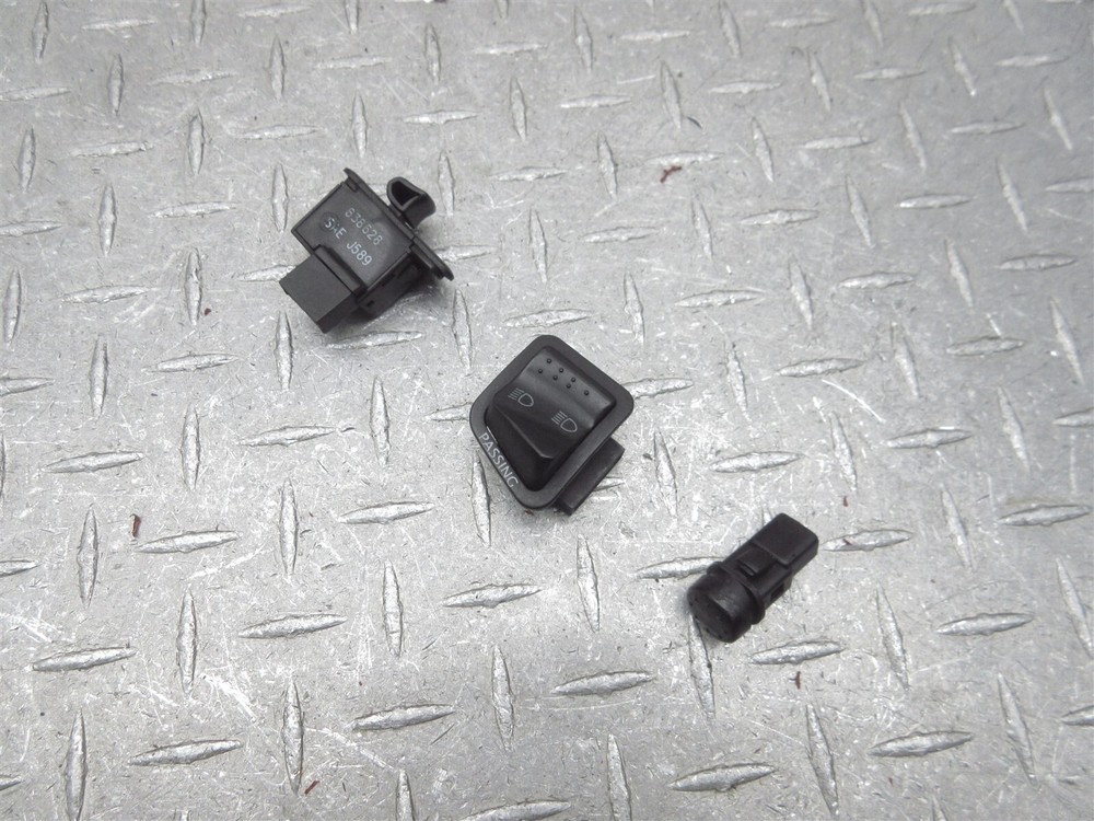 2006 04-07 Piaggio Beverly BV250 Left Handle Bar Control Switch Buttons Button