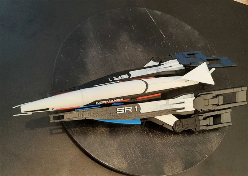 MASS EFFECT SSV Normandy SR1 Spaceship 3D Print Painted Assembly Model