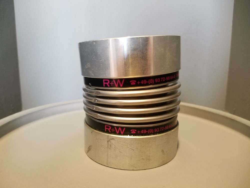R+W Flexible Motor Coupling, MINOR DENT