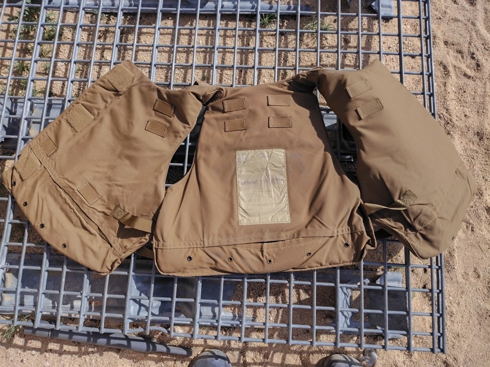 XS - Flack jacket Intercptor P-B Base Vest WITH Inserts Armor Built In. USMC!!