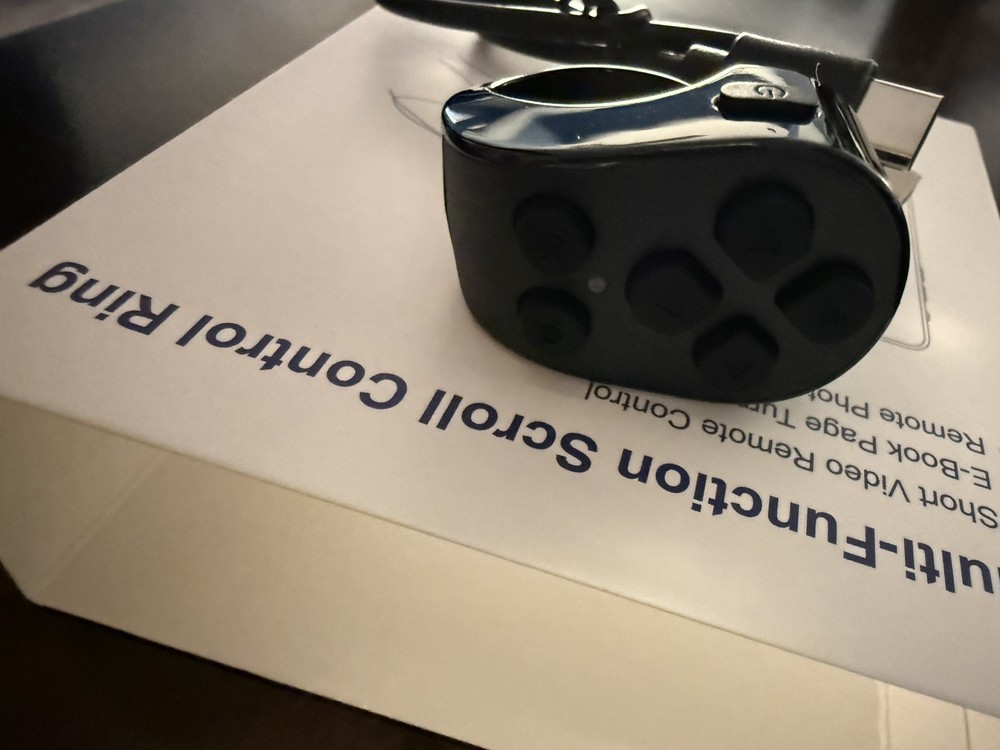 Scrolling Ring Remote Control Page Turner compatible for iPad iPhone & Android