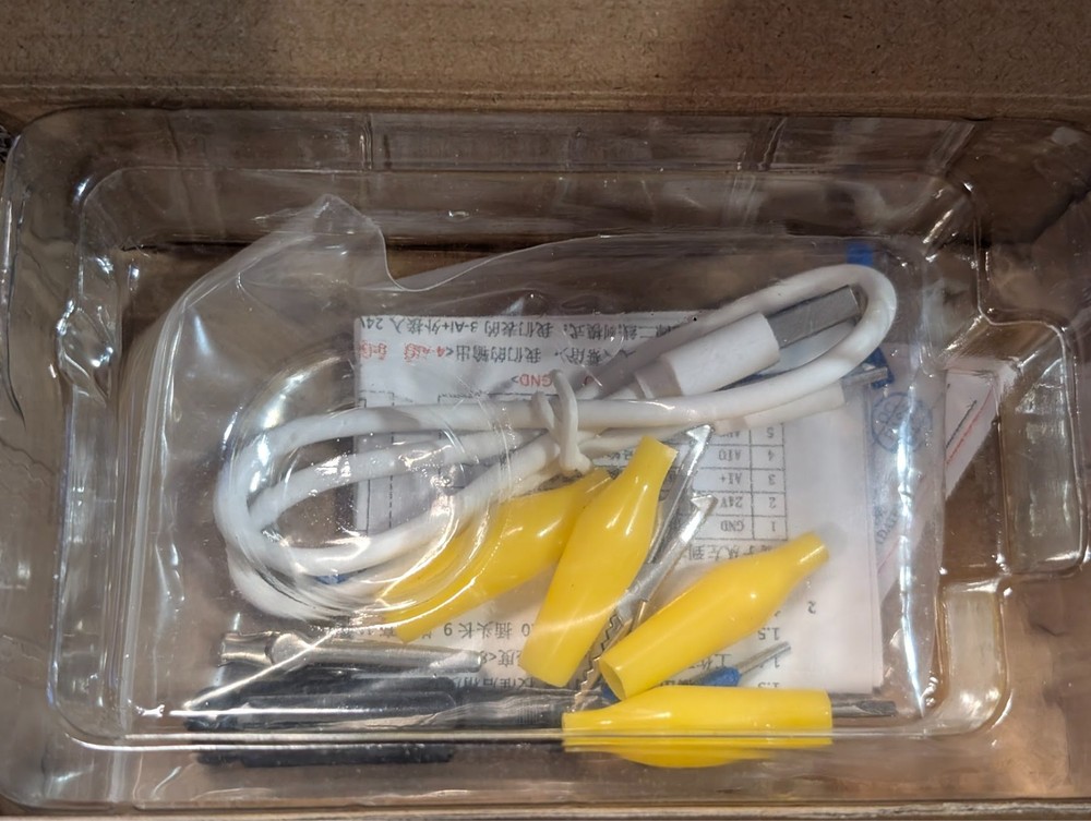 Handheld DC 0-10V 0-20mA Voltage Current Signal Generator Process Calibrator