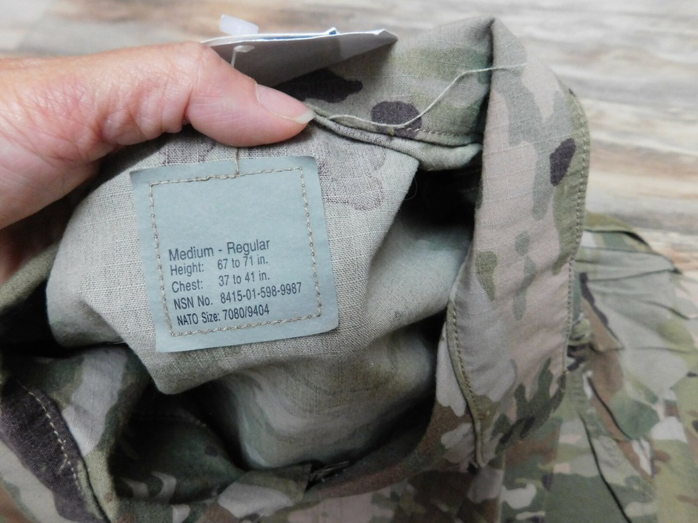 US ARMY OCP FLAME RESISTANT COAT SZ MEDIUM -REGULAR NEW