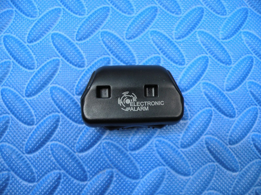 (x25) Checkpoint Alpha Small O-Tag - Black