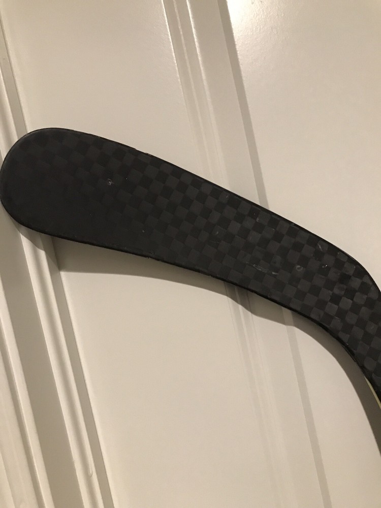 warrior hockey stick