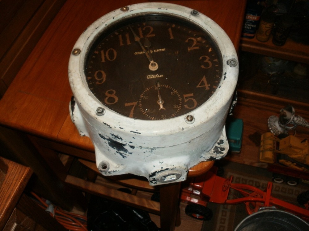 vintage ship clock g. e. complete clock