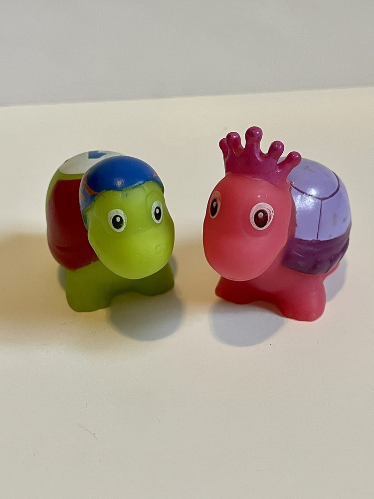 2 Rubber Turtles Toy