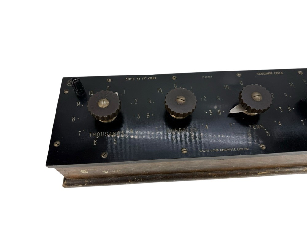 Vintage PYE Decade Resistance box