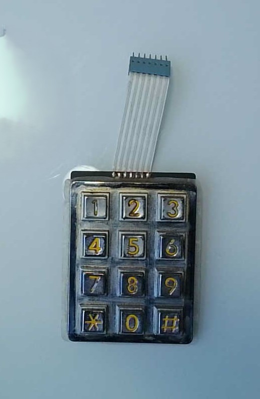 Samwell? 7 Pin Gold Numbers Numeric Keypad