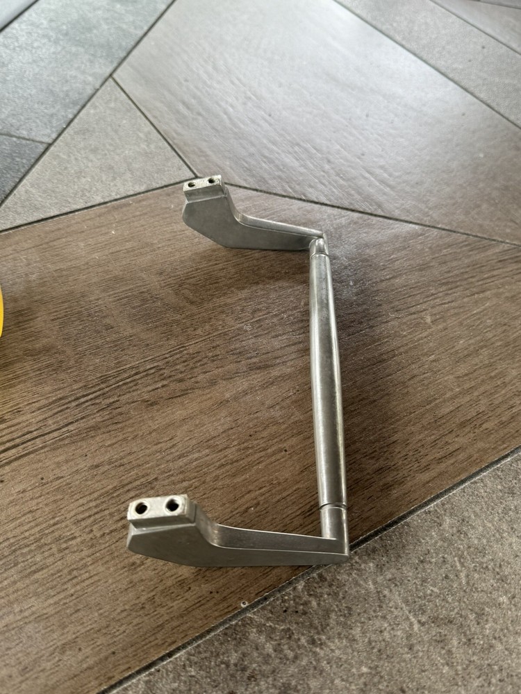 TELEVISION HANDLE Unknown Type 7-1/2 Inch Between Mounting Holes