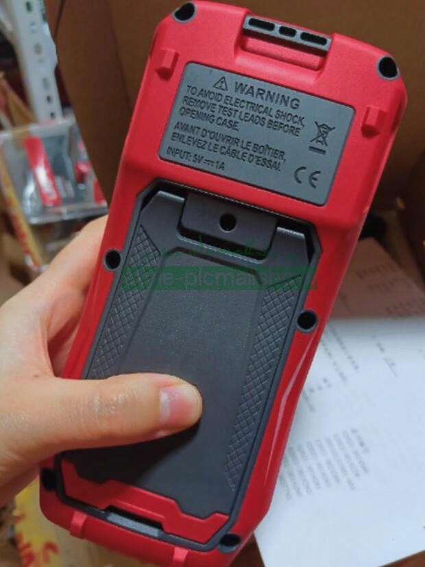 ONE NEW UNI-T UT622E Handheld LCR Meter