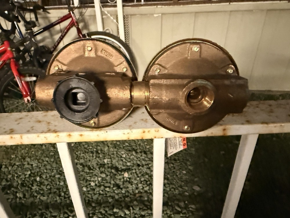 Bell & Gossett 110199LF Double Union Pressure Reducing Valve Brass 3/4" Water