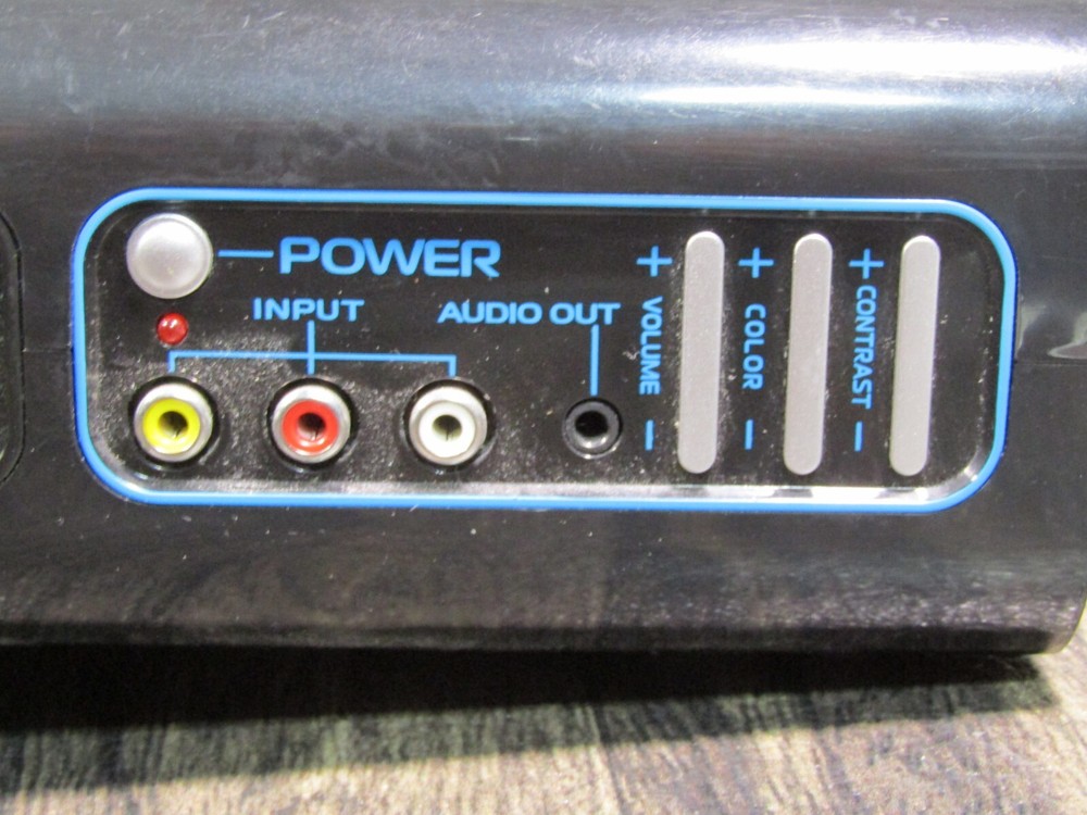 Discovery Merch Source Wonderwall Projector-DX Small Blackpro Model # 1637401