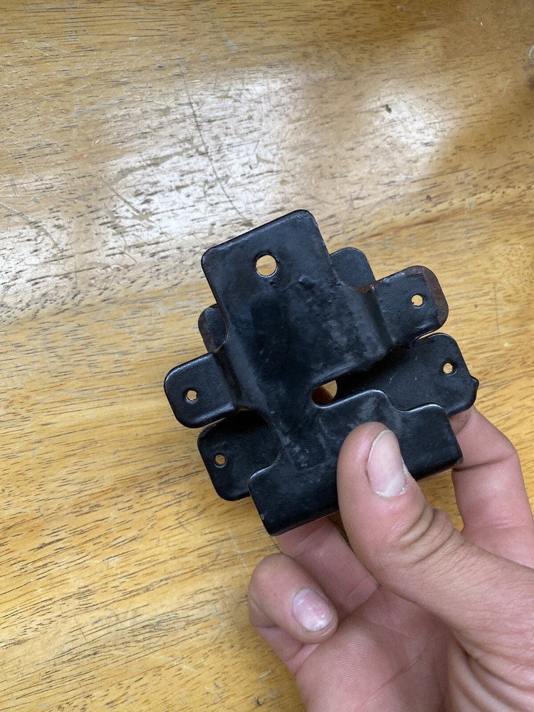 Thunderbolt IV ignition module distributor bracket