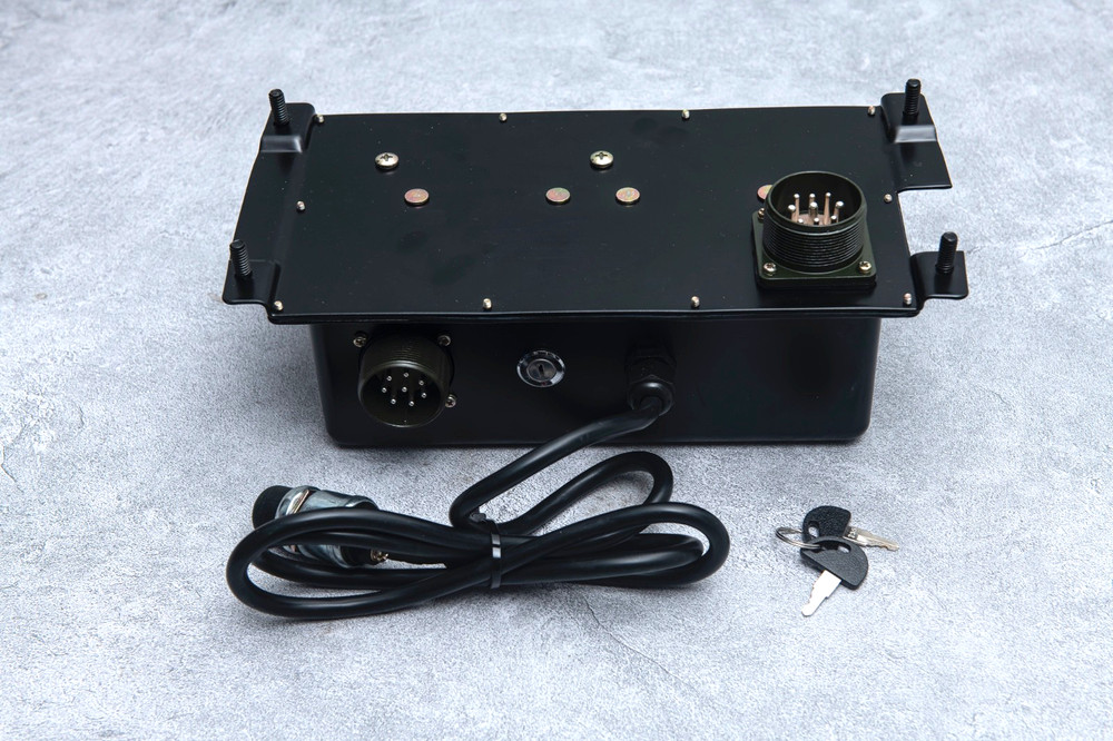 Humvee Manuel Smart Box with KEY lock & Glow plug (8) / Extractor