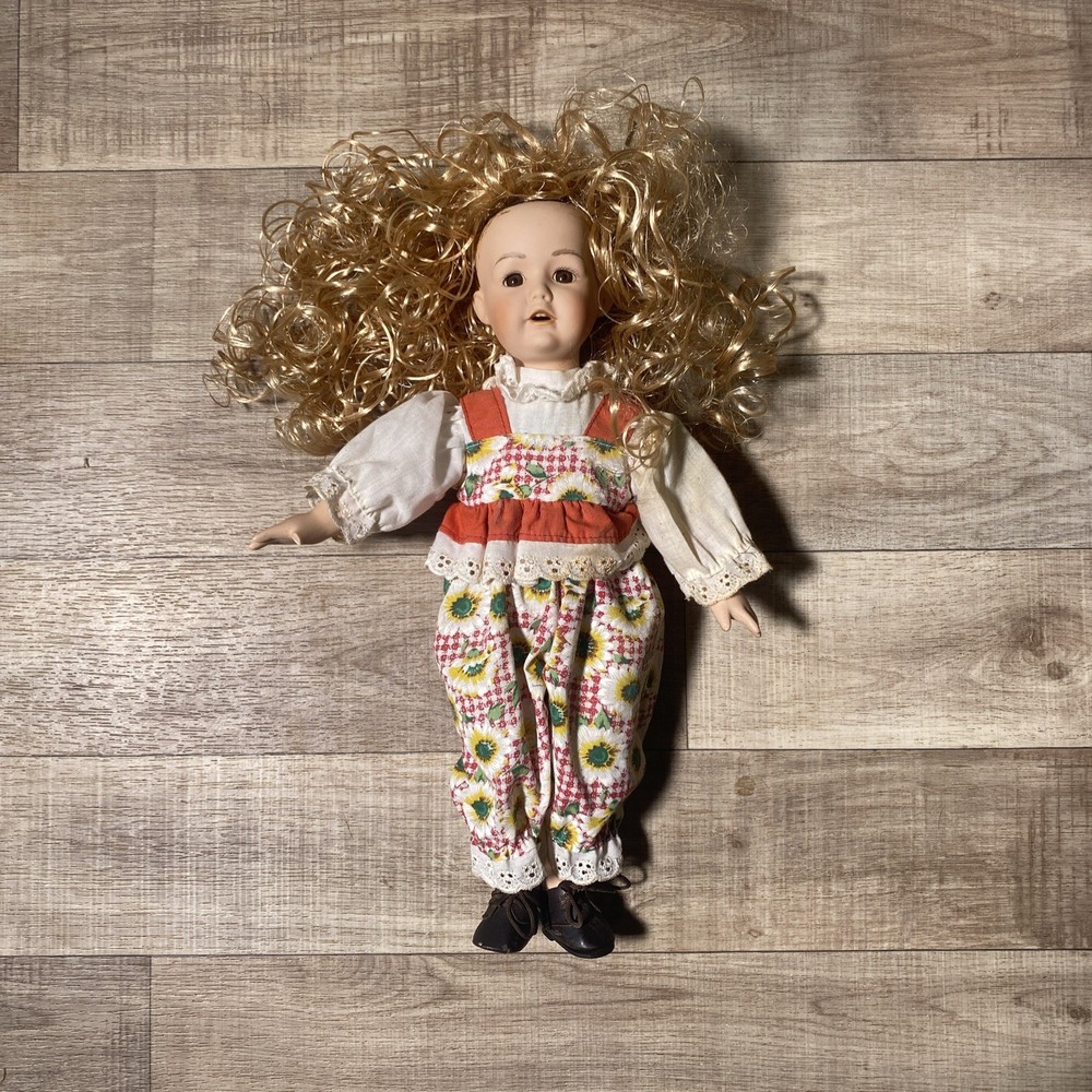 Haunted Doll Active Spirit -Sunny