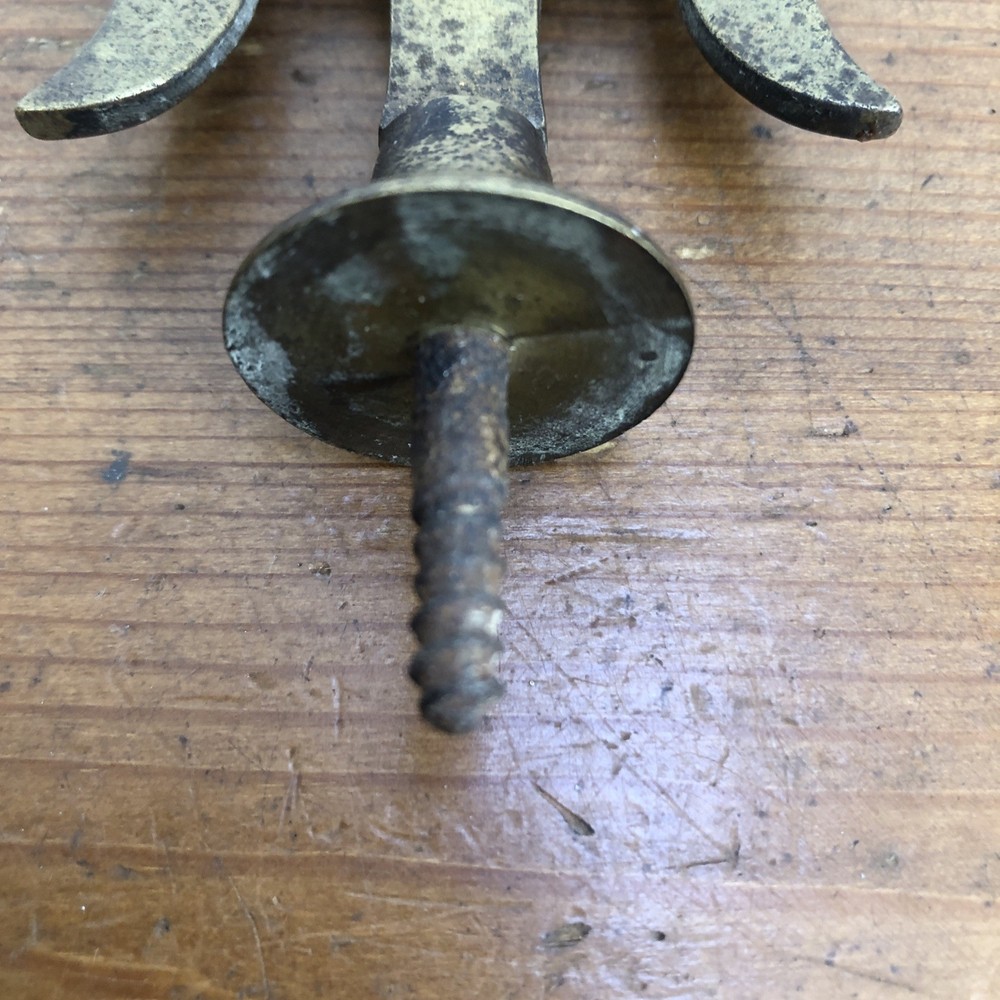 Victorian Fleur De Lys Brass Finial