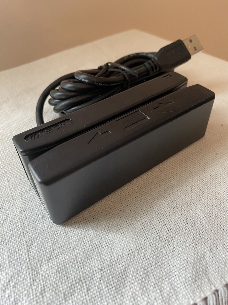 IDTECH USB Credit Card Reader - Model: IDRE-334133B-1M