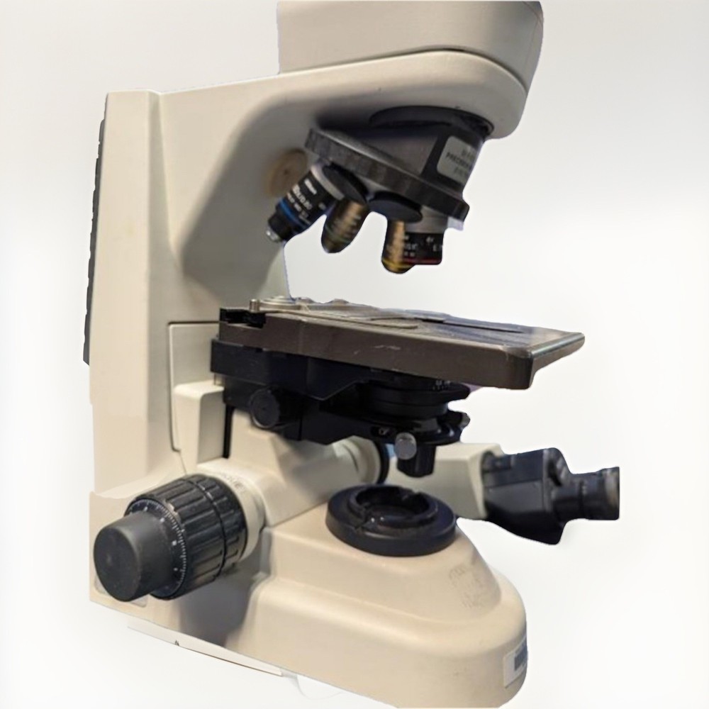 Nikon Eclipse 55i Microscope w/ 4 Objectives Missing One Eyepiece